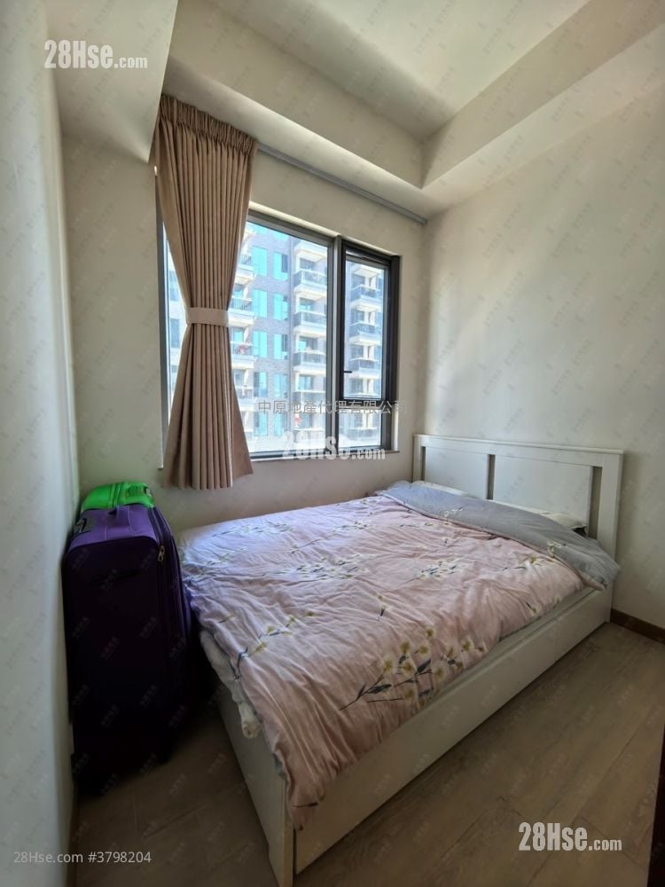 Astoria Crest Sell 2 Bedrooms 455 ft²