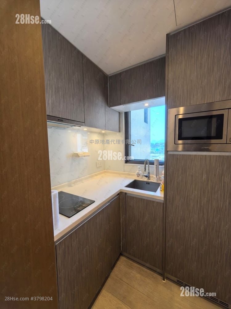 Astoria Crest Sell 2 Bedrooms 455 ft²