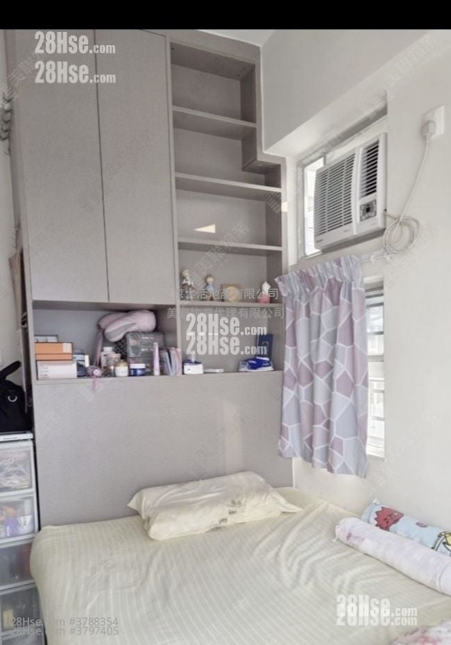 Glamour Garden Rental 2 Bedrooms 365 ft²