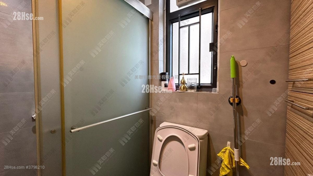 Maritime Bay Sell 3 Bedrooms , 2 Bathrooms 606 ft²