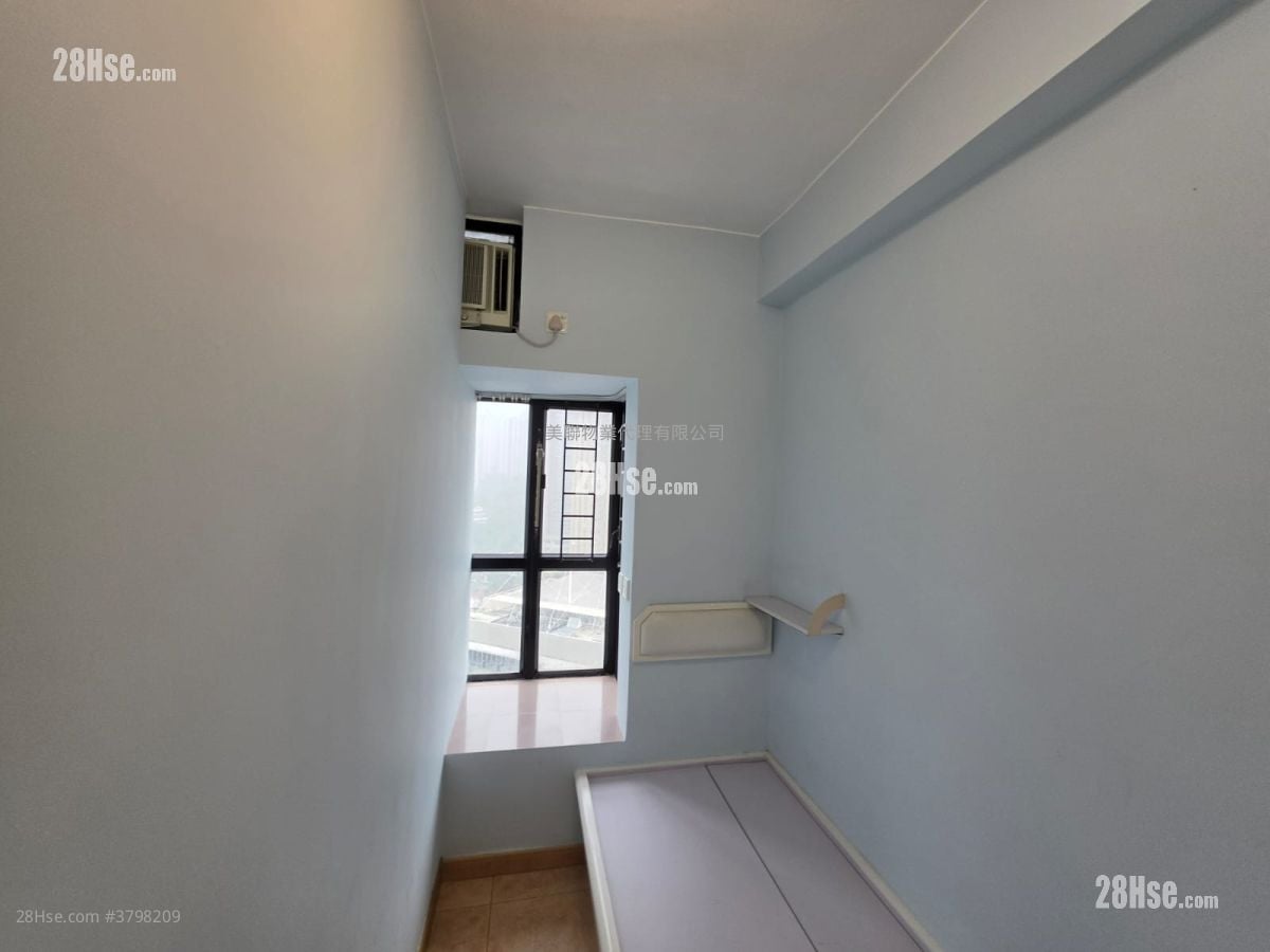 宏福花园 租盘 3 房 , 1 浴室 550 平方尺