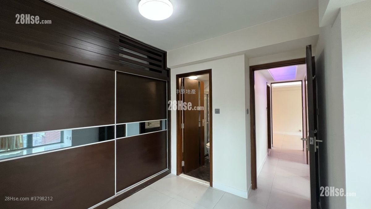 Tierra Verde Sell 3 Bedrooms , 2 Bathrooms 674 ft²