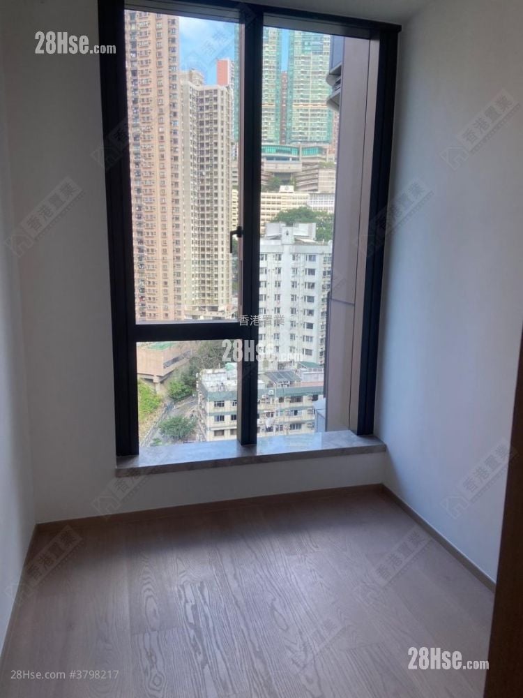 101 Kings Road 租盘 1 房 , 1 浴室 310 平方尺