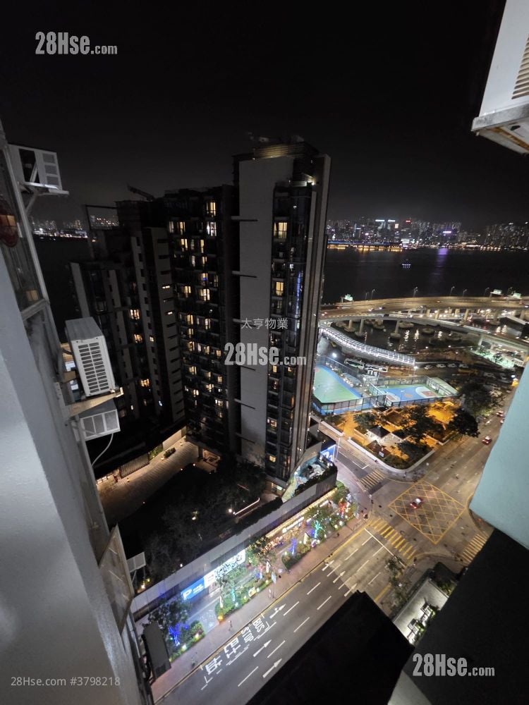 Kar Fu Building Rental Studio , 1 Bathroom 222 ft²