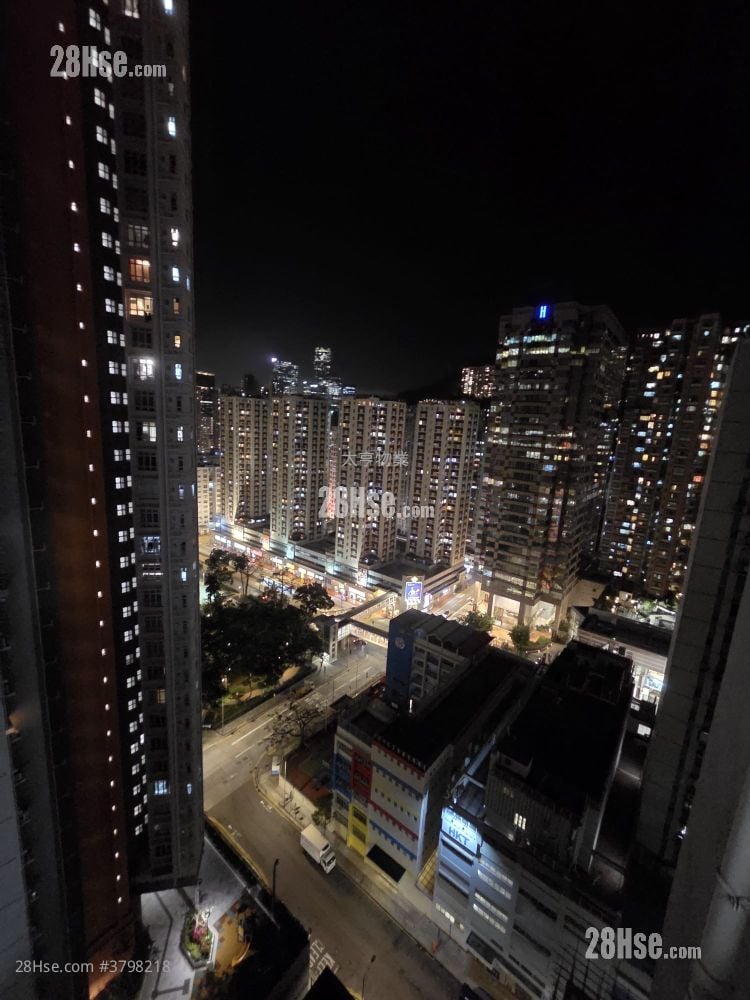 Kar Fu Building Rental Studio , 1 Bathroom 222 ft²