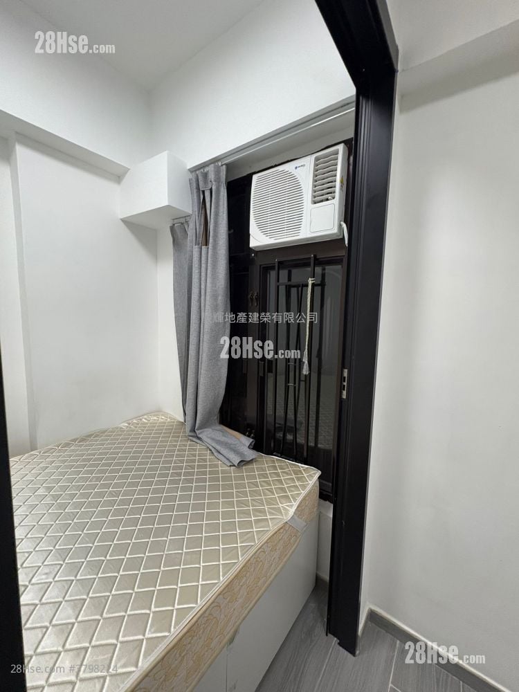Kim Tak Building Rental 1 Bedroom 150 ft²