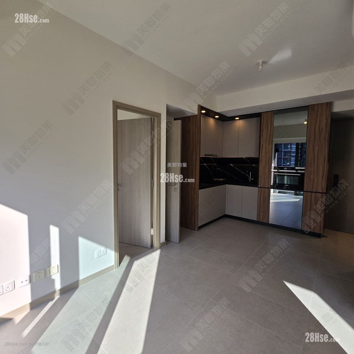 Silicon Hill Rental 2 Bedrooms , 1 Bathroom 452 ft²