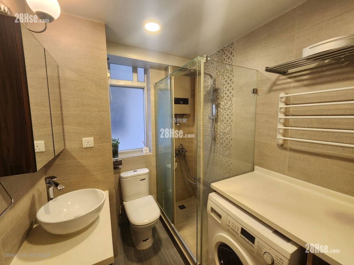 Viking Garden Sell 2 Bedrooms , 1 Bathroom 449 ft²