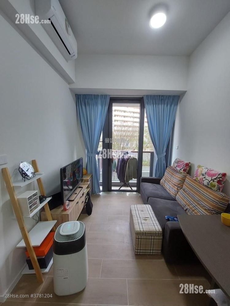 Oma Oma Sell 2 Bedrooms , 1 Bathroom 455 ft²