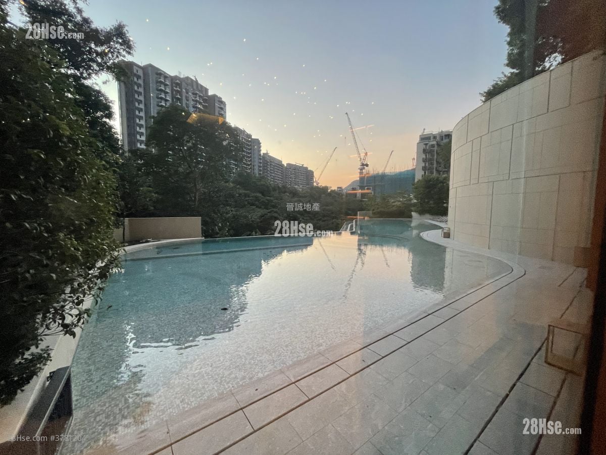 Oma Oma Sell 2 Bedrooms , 1 Bathroom 455 ft²