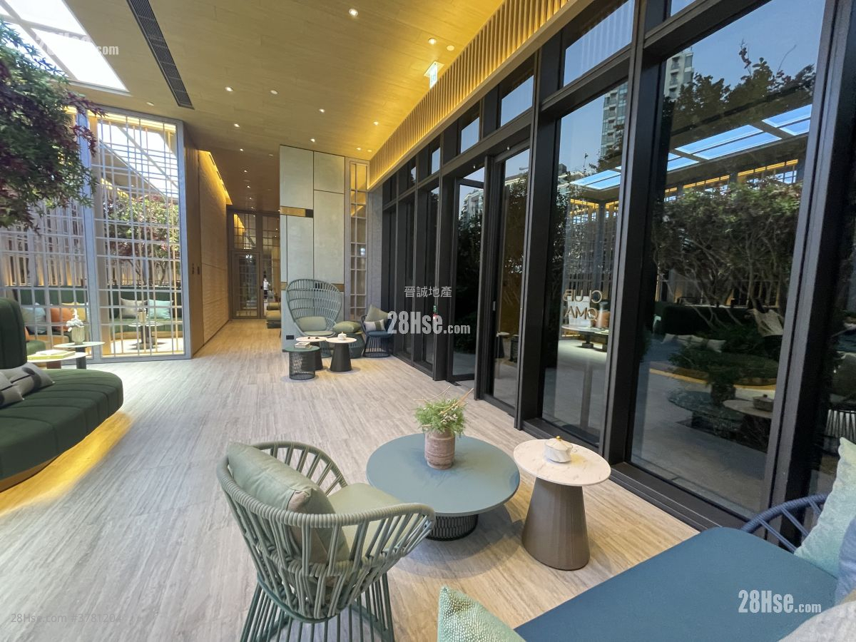 Oma Oma Sell 2 Bedrooms , 1 Bathroom 455 ft²