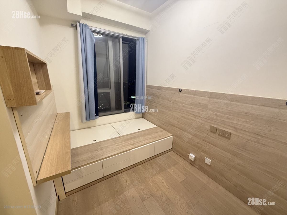 Aurora Rental 3 Bedrooms , 2 Bathrooms 644 ft²