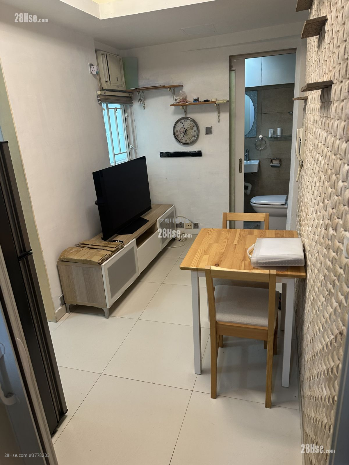 Gold Ming Building Rental 1 Bedroom , 1 Bathroom 256 ft²