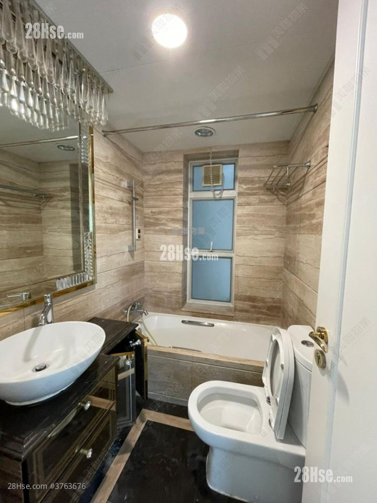 致蓝天 售盘 3 房 , 2 浴室 743 平方尺