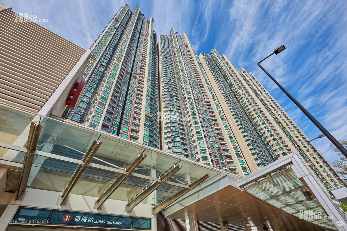 致蓝天 售盘 3 房 , 2 浴室 743 平方尺