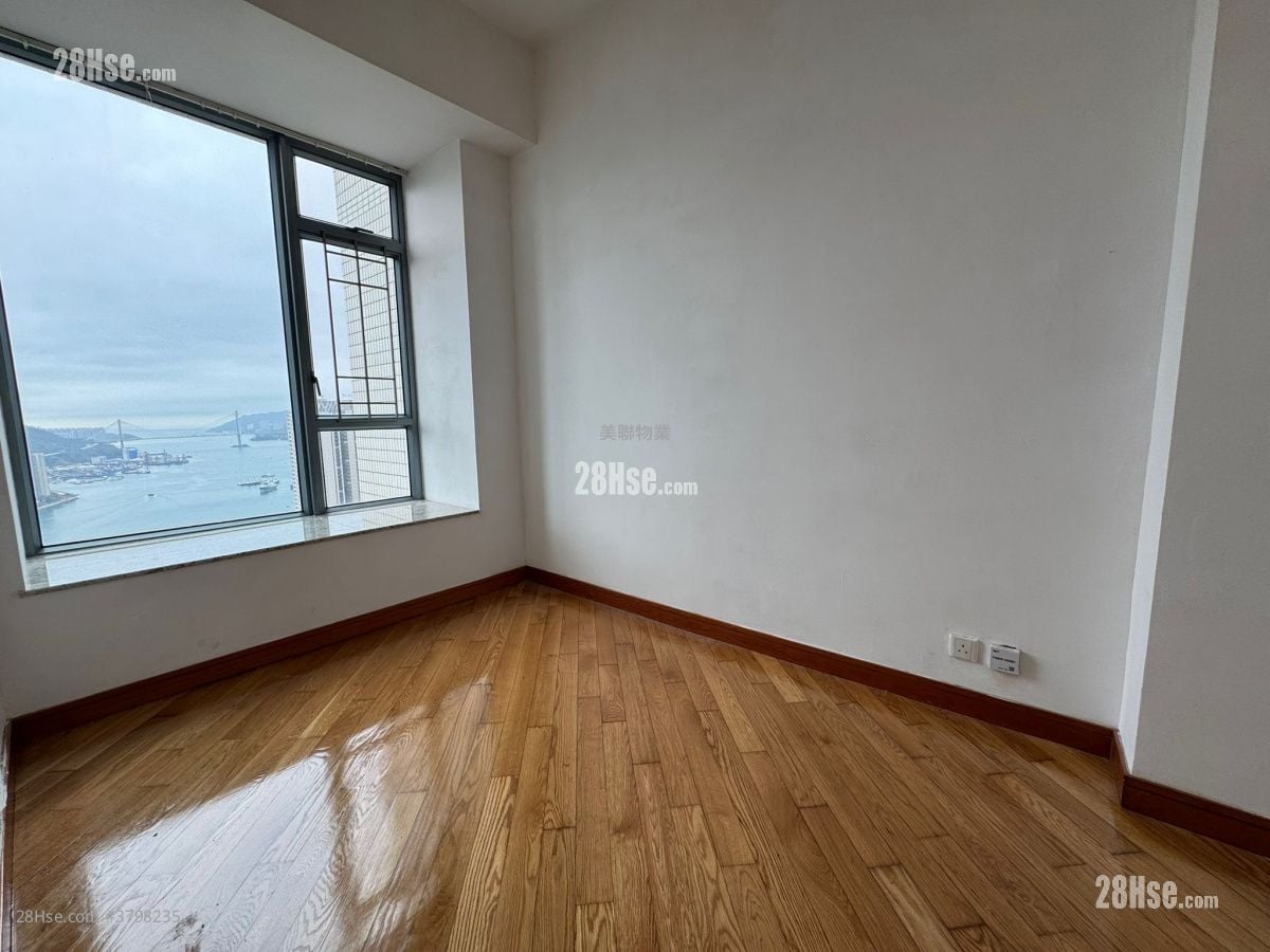 The Dynasty Rental 3 Bedrooms , 2 Bathrooms 728 ft²