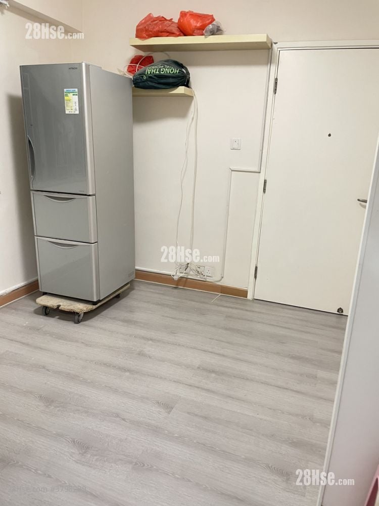 厅: 荣华大厦 租盘 2 房 , 1 浴室 320 平方尺