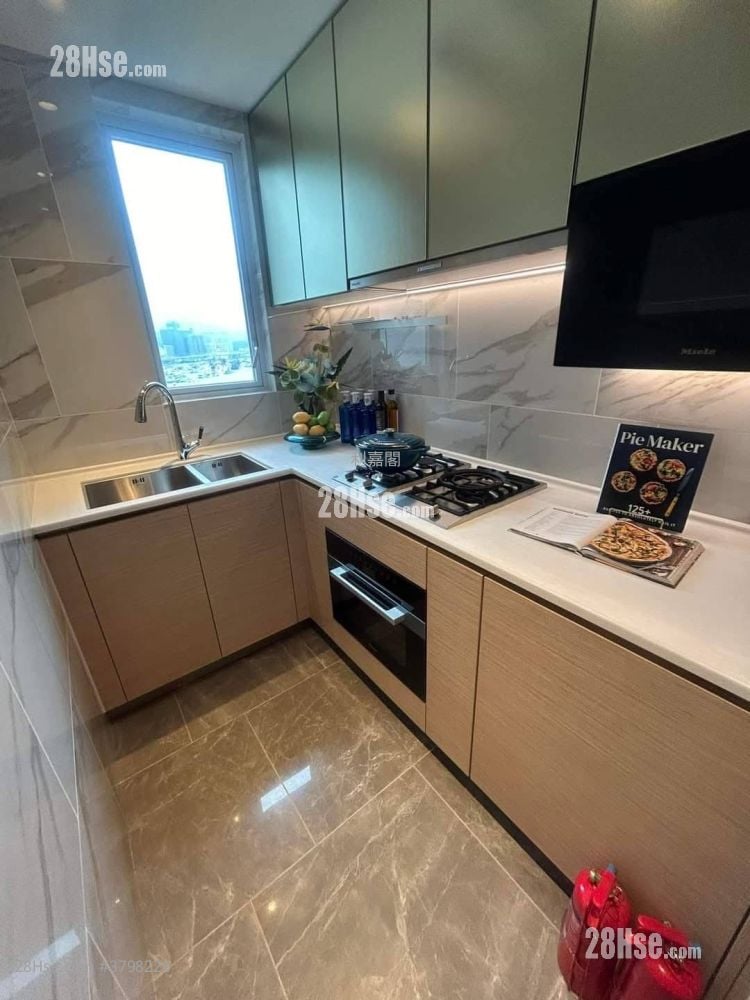 Miami Quay Sell 3 Bedrooms , 2 Bathrooms 661 ft²