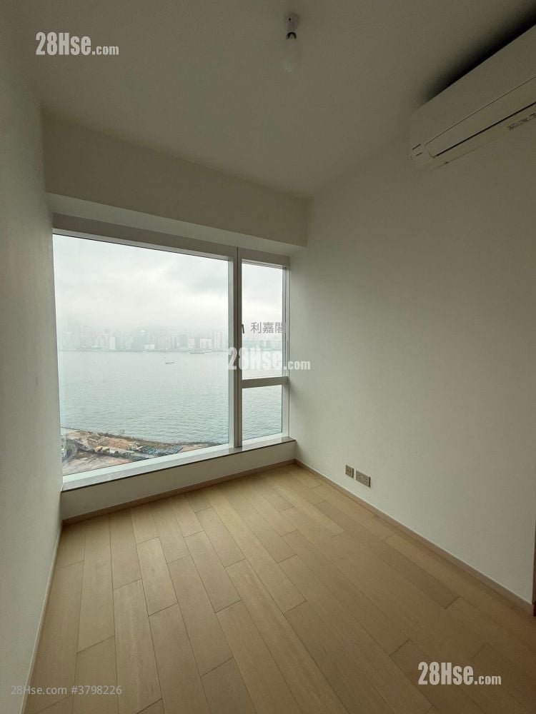 Miami Quay Sell 3 Bedrooms , 2 Bathrooms 661 ft²