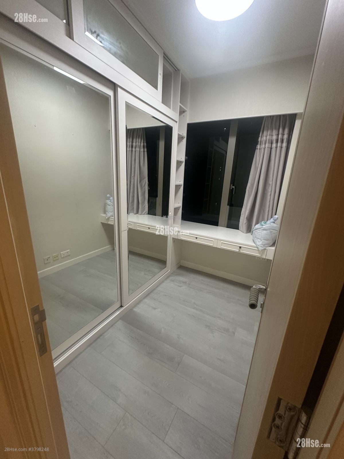 Ocean Pride Sell 3 Bedrooms , 2 Bathrooms 773 ft²