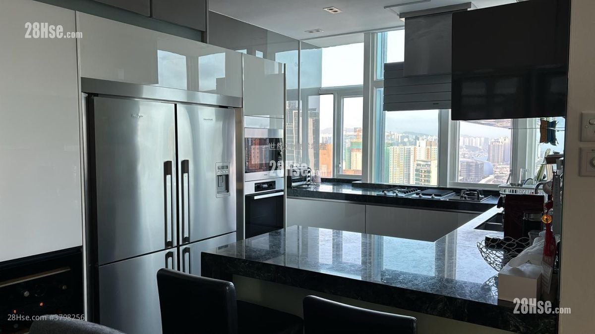 The Bloomsville Sell 3 Bedrooms , 3 Bathrooms 2,135 ft²