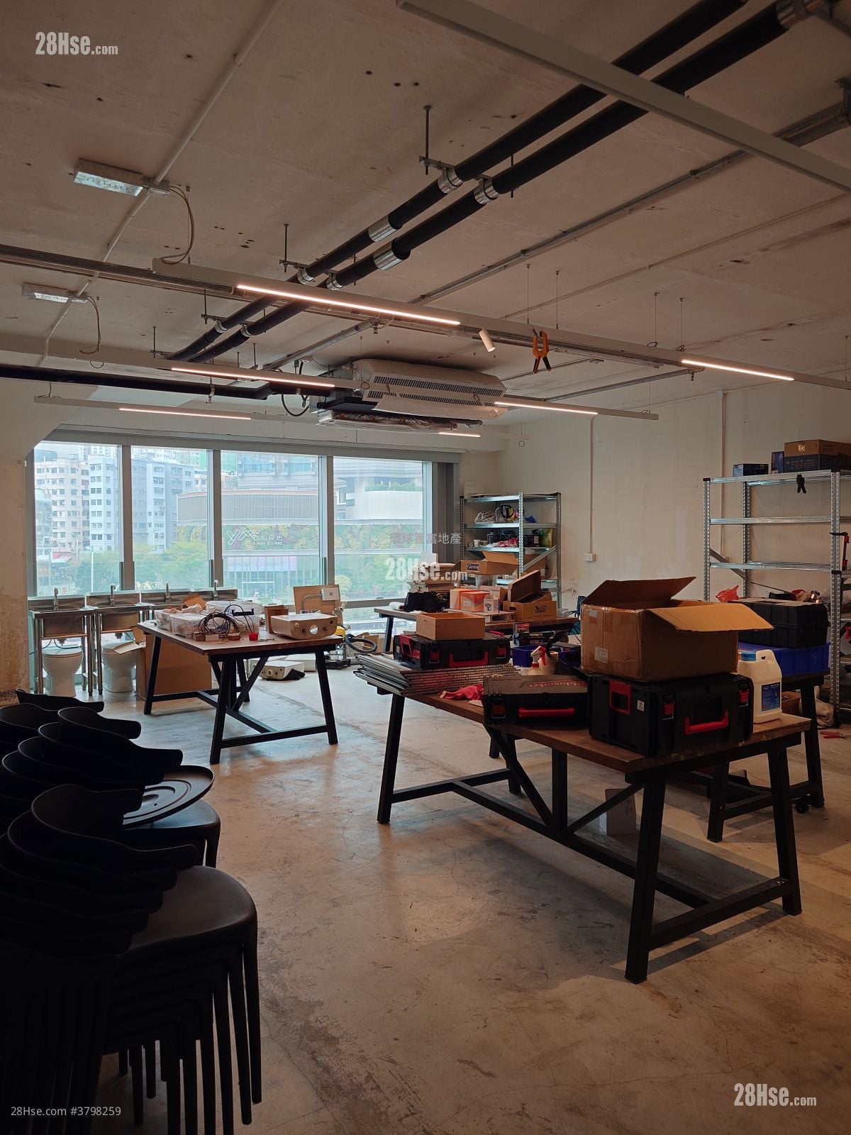 Eastcore Rental 4,145 ft²