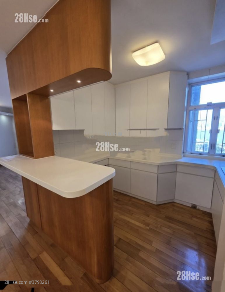 太古城 售盘 4 房 , 2 浴室 1,114 平方尺