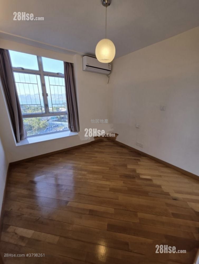 太古城 售盘 4 房 , 2 浴室 1,114 平方尺