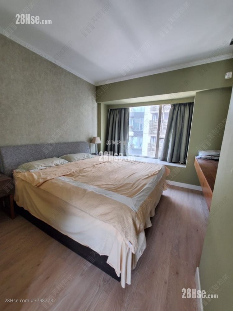 Hilary Court Sell 3 Bedrooms 659 ft²