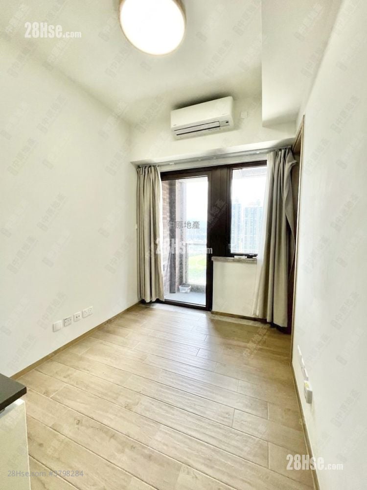 LP6 售盘 1 房 , 1 浴室 305 平方尺