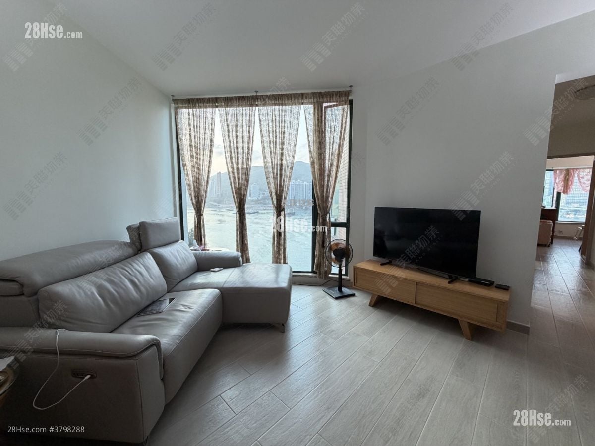 Villa Esplanada Sell 4 Bedrooms , 2 Bathrooms 829 ft²