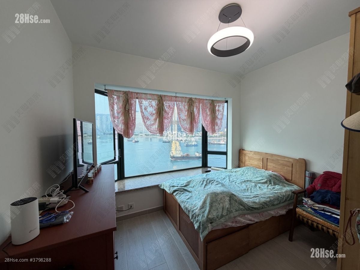 Villa Esplanada Sell 4 Bedrooms , 2 Bathrooms 829 ft²