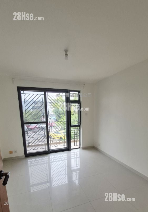 村屋 租盘 4 房 , 3 浴室 1,400 平方尺