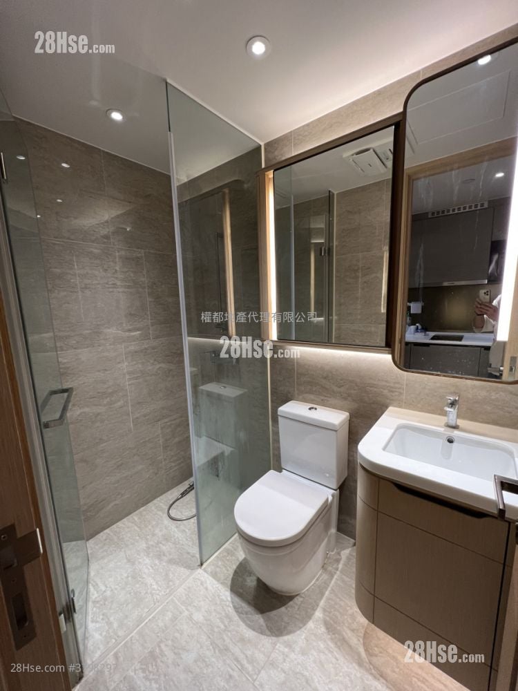 Upper East Rental Studio , 1 Bathroom 194 ft²