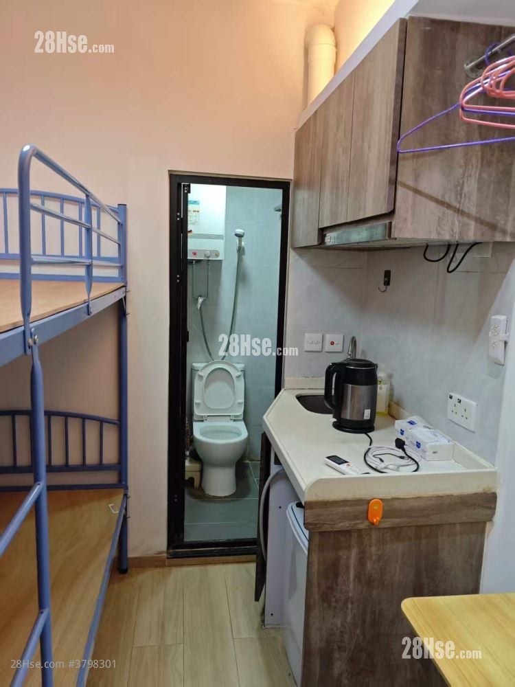 鴨寮街206號 租盤 100 平方呎