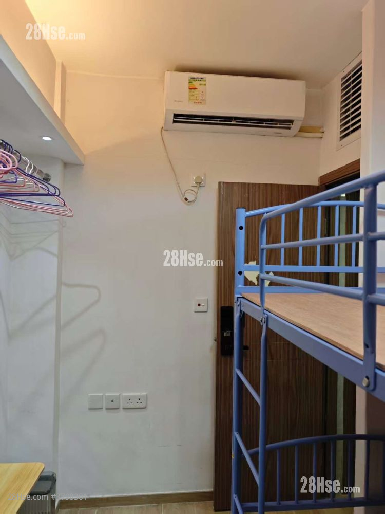 鴨寮街206號 租盤 100 平方呎