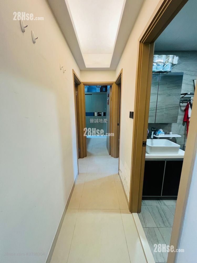 Peridot Court Sell 4 Bedrooms , 3 Bathrooms 1,155 ft²