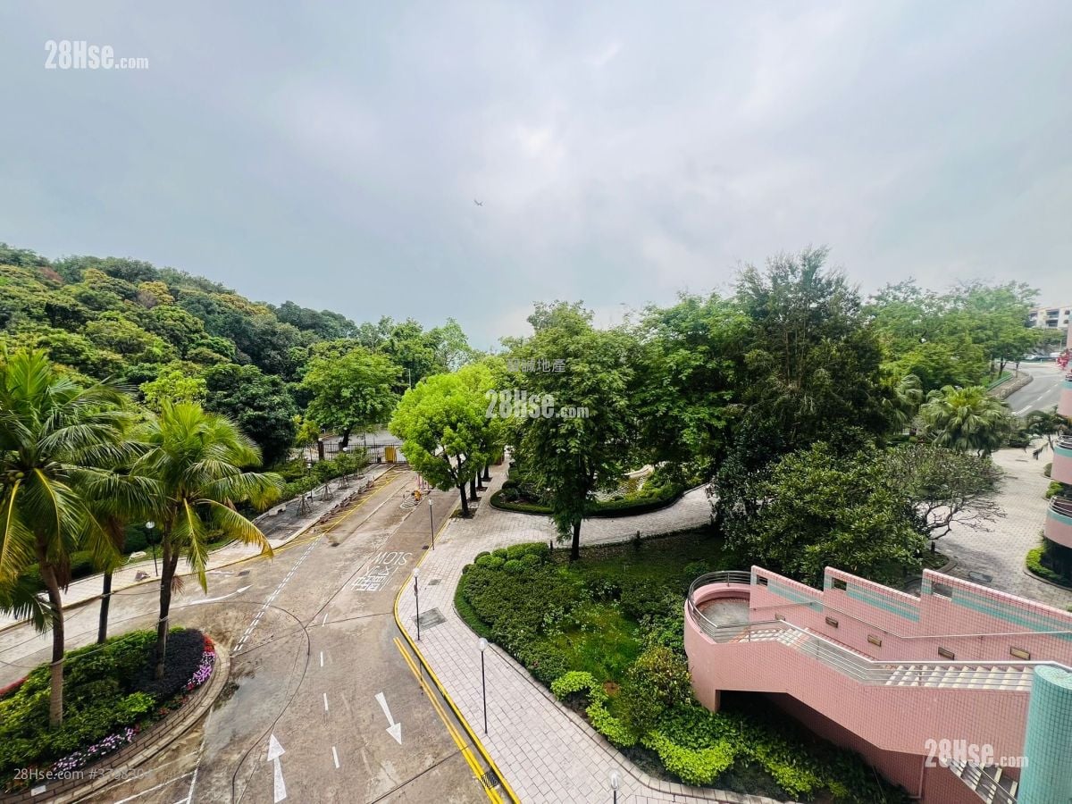 Peridot Court Sell 4 Bedrooms , 3 Bathrooms 1,155 ft²