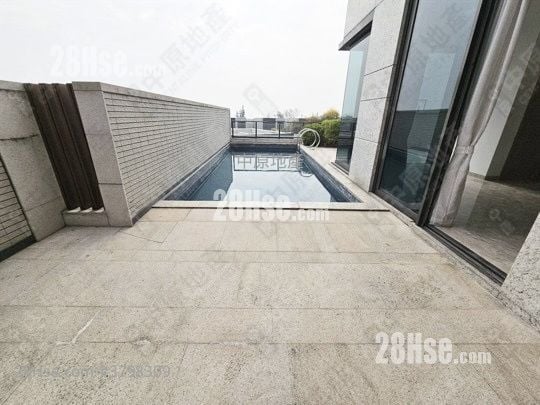 Peak Castle Rental 3,231 ft²