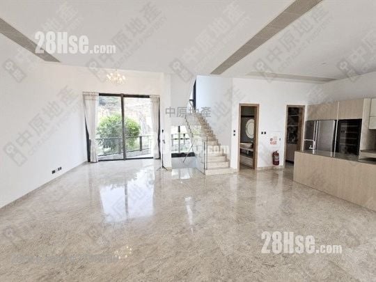 Peak Castle Rental 3,231 ft²