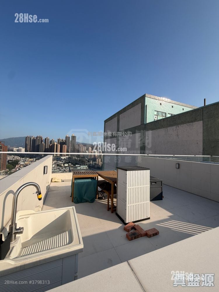 After The Rain Rental 1 Bedroom , 1 Bathroom 372 ft²