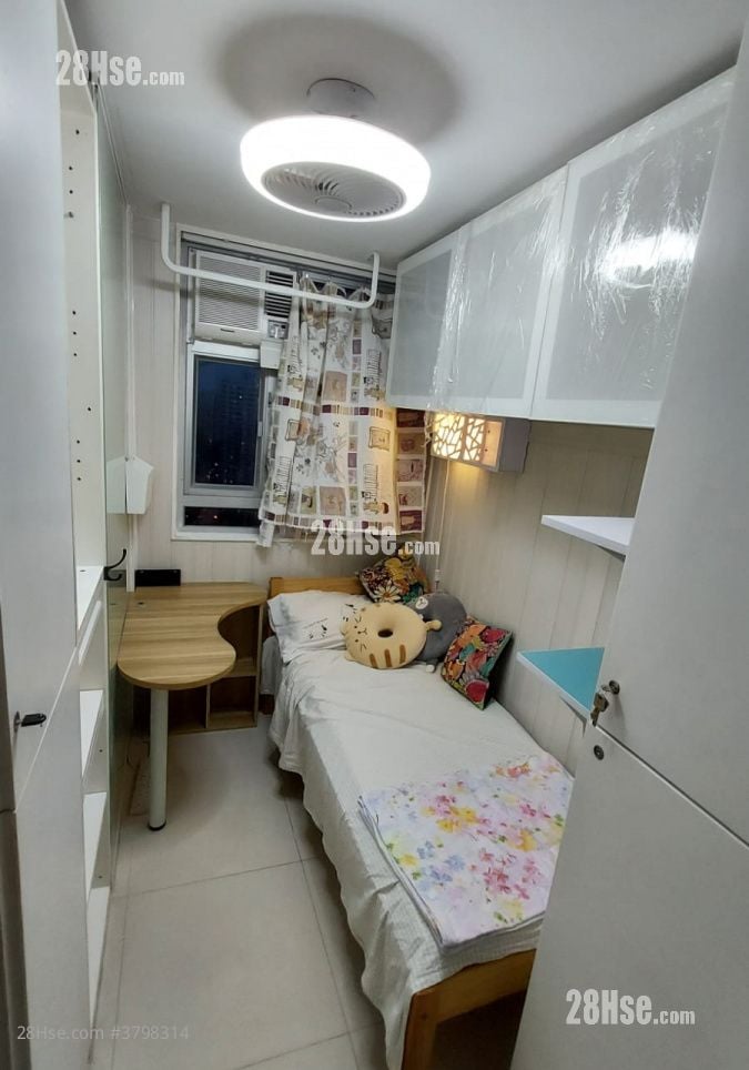 显径邨 租盘 3 房 , 1 浴室 490 平方尺