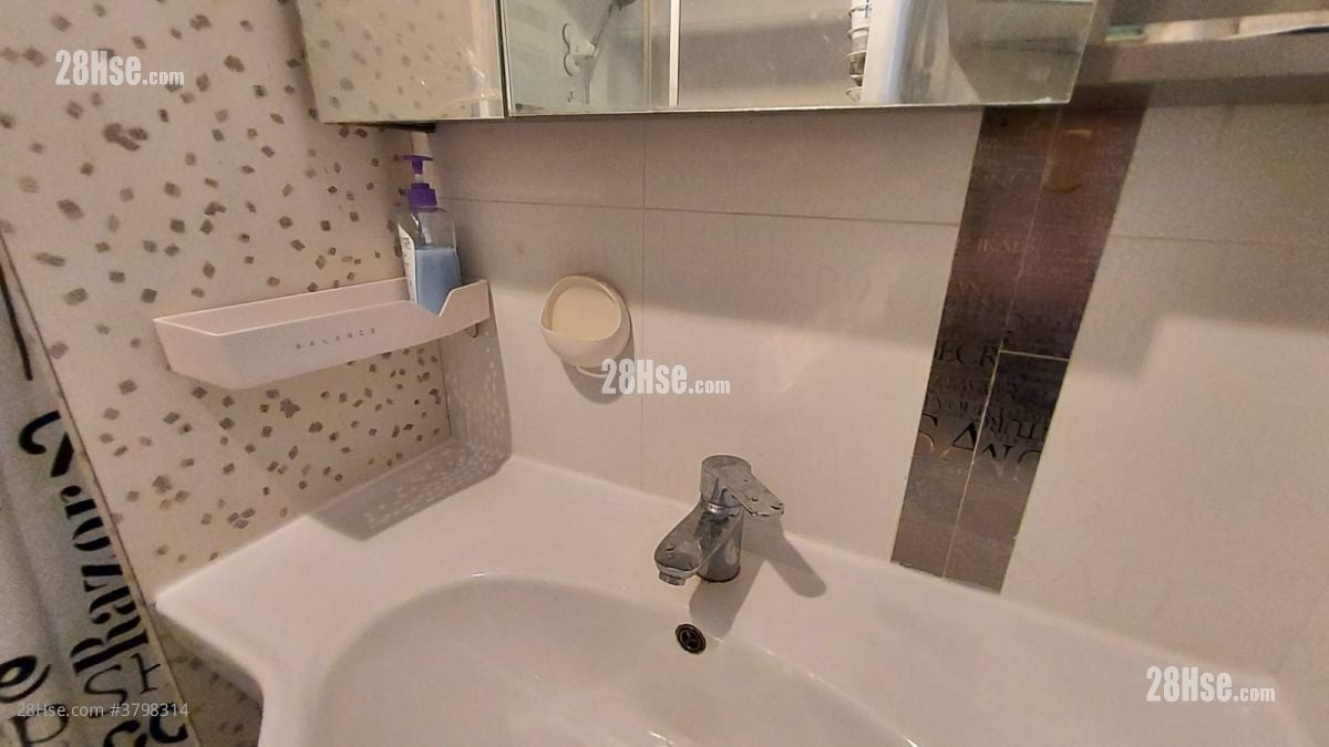 显径邨 租盘 3 房 , 1 浴室 490 平方尺