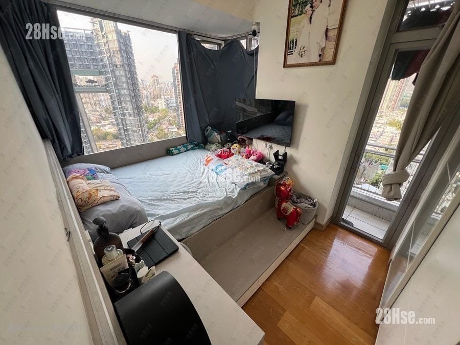 The Reach Sell 2 Bedrooms 443 ft²