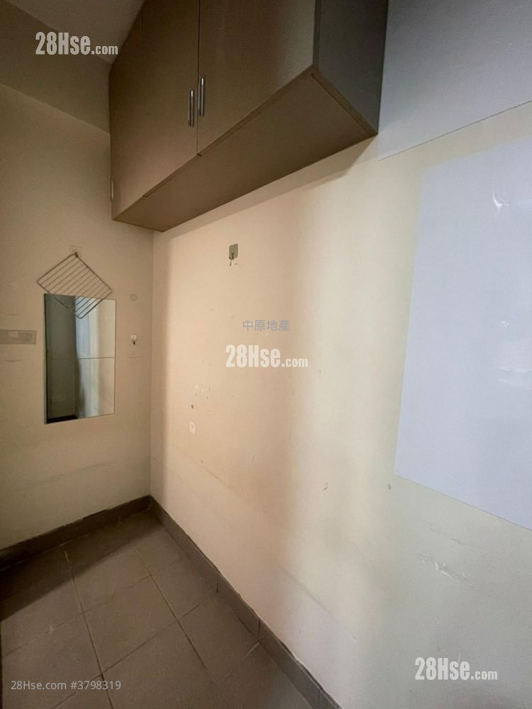 溱柏 售盘 4 房 954 平方尺