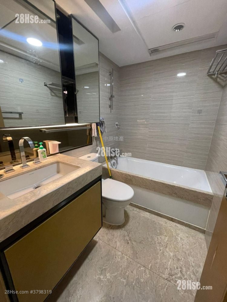 溱柏 售盘 4 房 954 平方尺