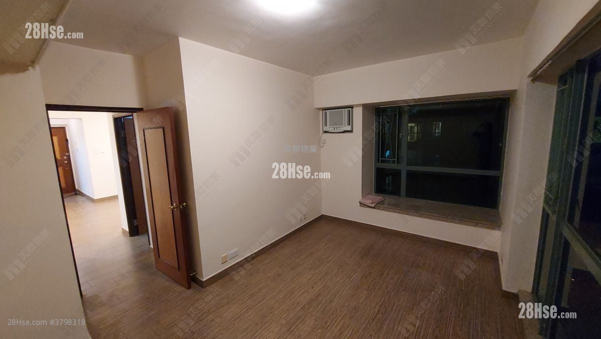 Parkside Villa Sell 2 Bedrooms , 1 Bathroom 590 ft²