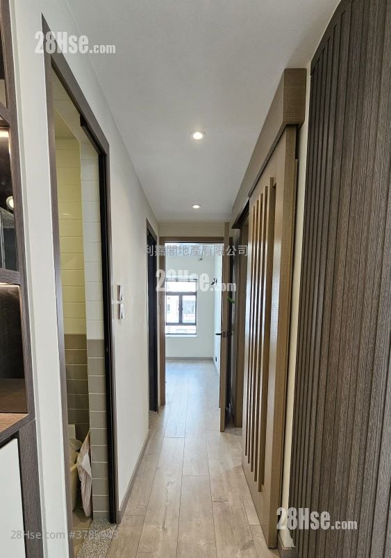 Heng Fa Chuen Sell 3 Bedrooms 615 ft²