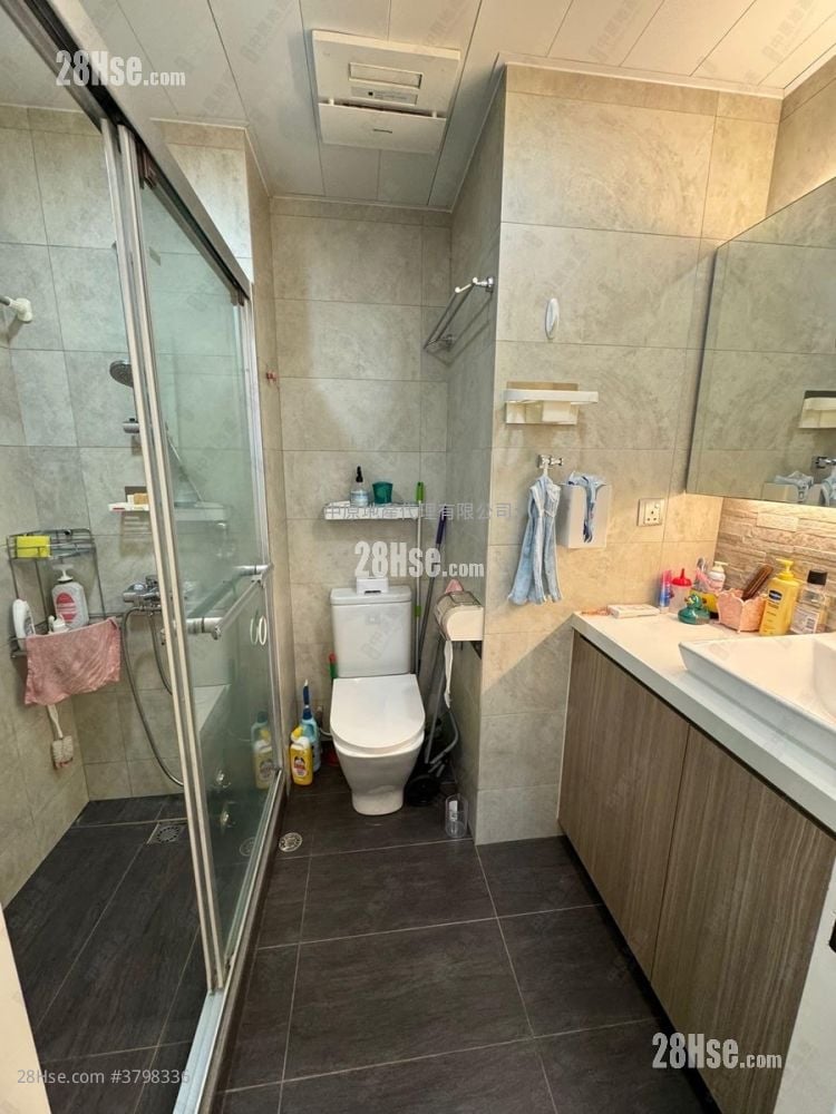 Rambler Crest Rental 2 Bedrooms , 1 Bathroom 451 ft²