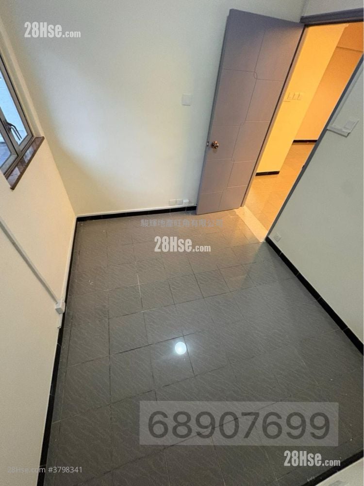 Capital Building Rental 2 Bedrooms , 1 Bathroom 490 ft²